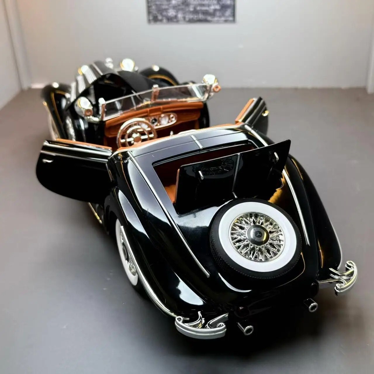 1:24 1936 Mercedes-Benz 500K Special Roadster Diecast Model Car Vintage Toy Gift