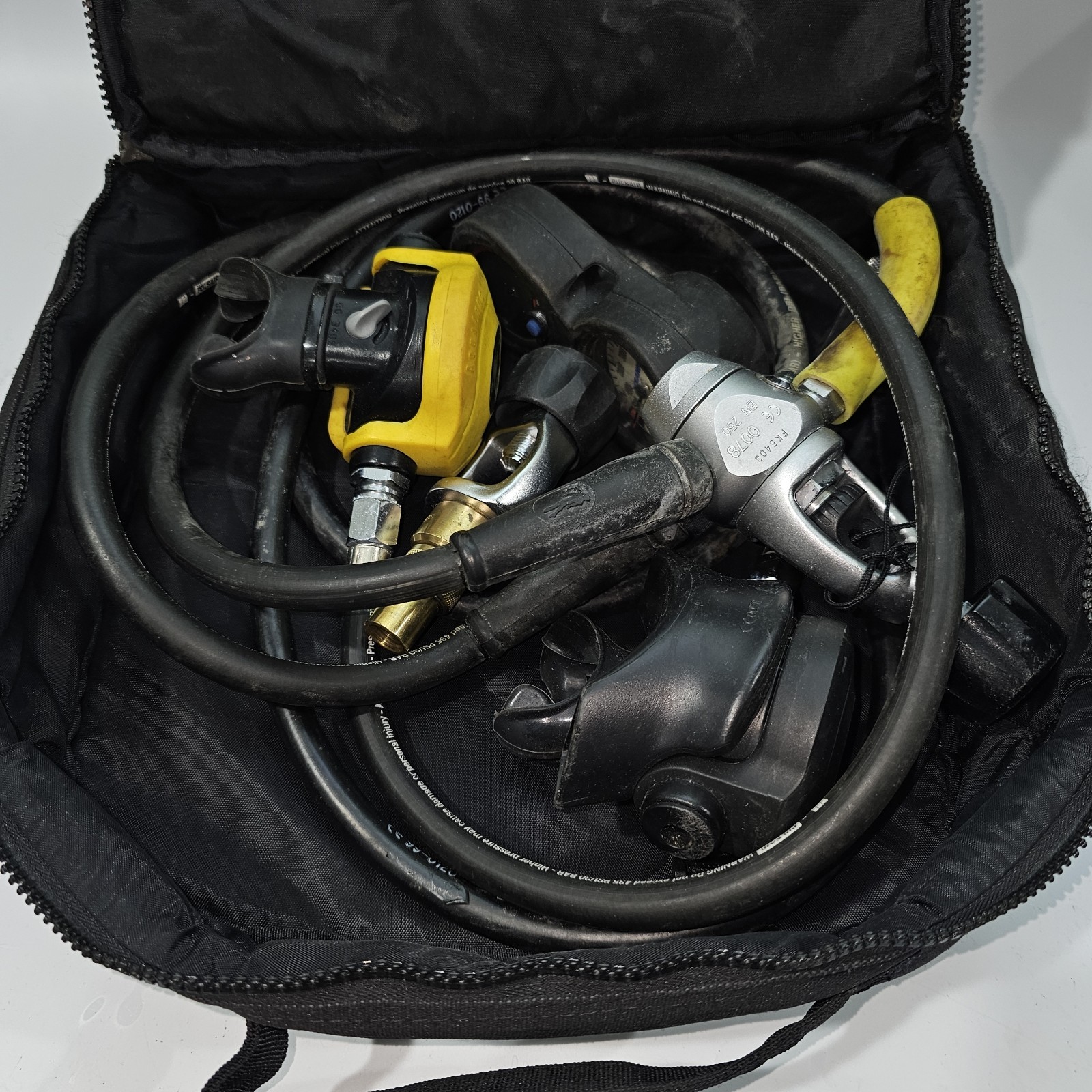 Scuba Regulator Set Used Aqualung Titan Oceanic UNTESTED AS IS