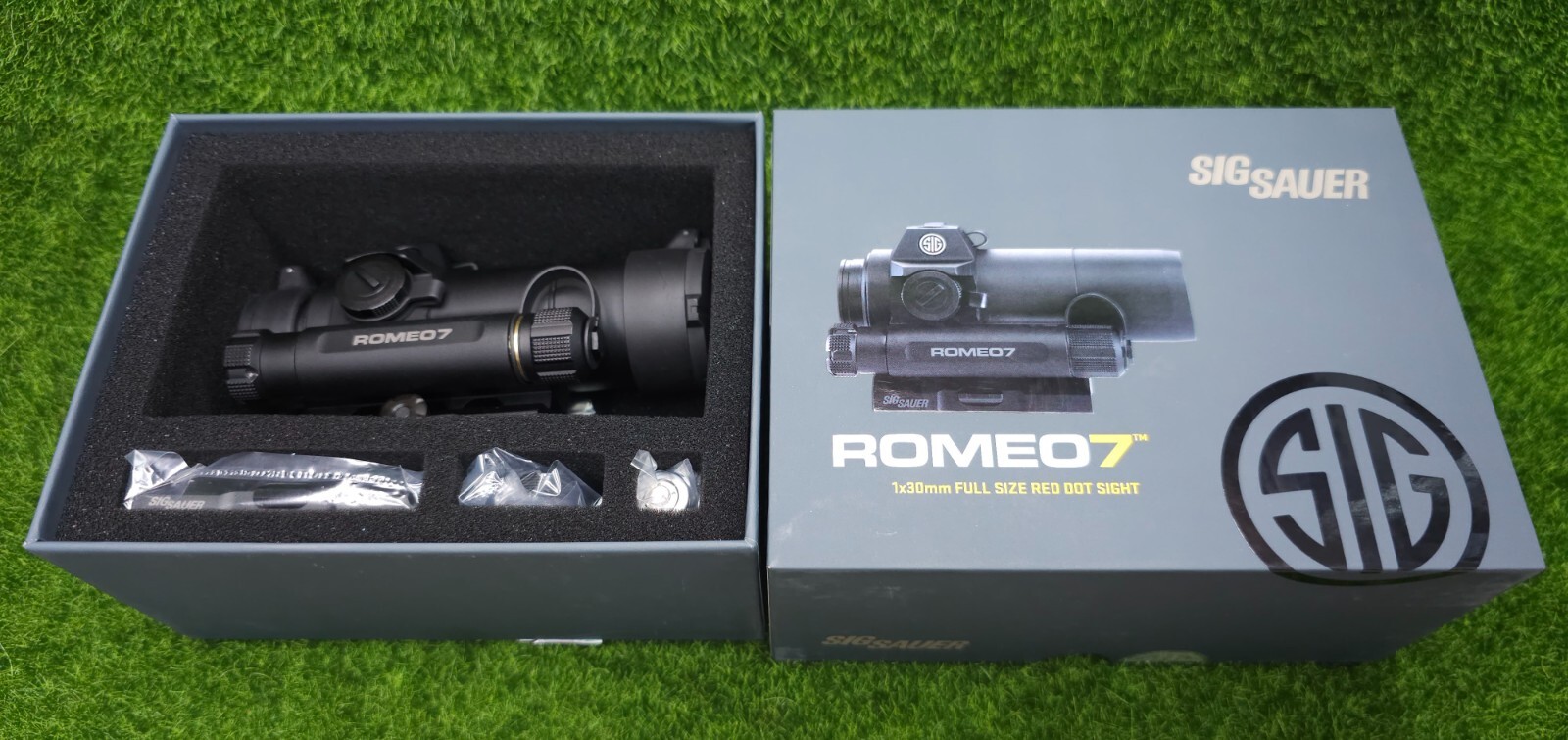 Sig Sauer #SOR71001 ROMEO7 1x30mm Red Dot Sight w/ 2 MOA Dot Reticle