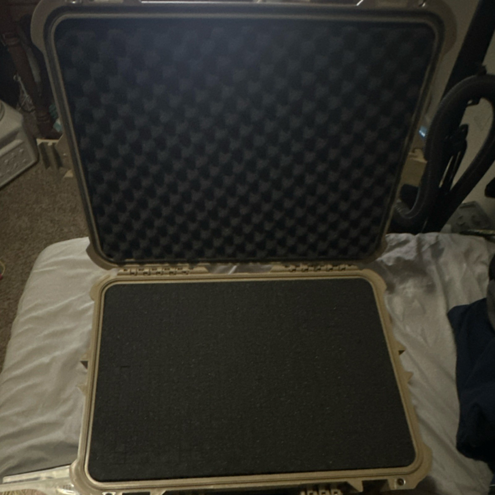 Apache 4800 Hard Case for Pistol, Durable Plastic, Beige, Foam-Lined