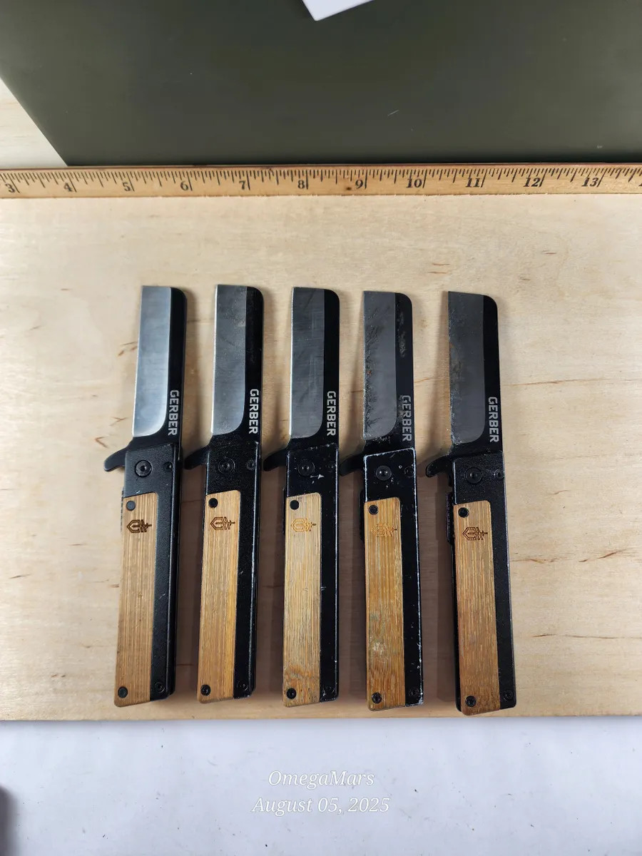 Gerber Quadrant (1)ONE at random. Nice condition/light usage (50.99MSRP)