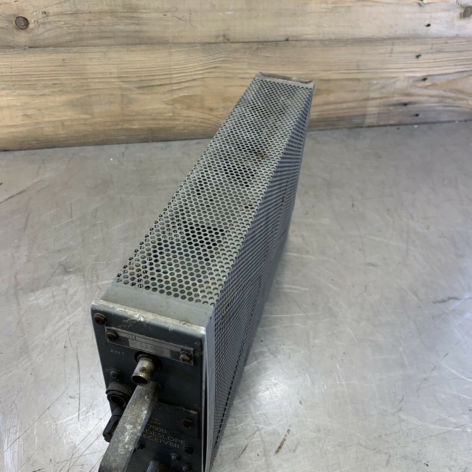 Wilcox 700B Glideslope Receiver from 1955 Aero Commander