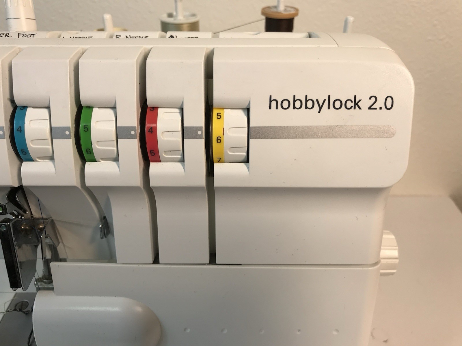 PFAFF Hobby Lock 2.0 - German Design Sterger Sewing Machine - READ DESCRIPTION