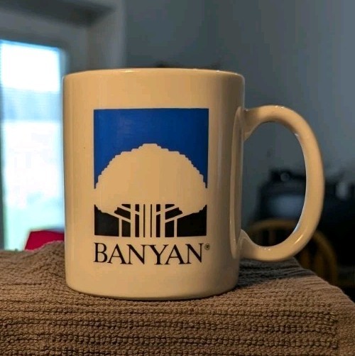 Banyan Vines Vintage Branded Coffee Mug Logo Computer Networking Collectible