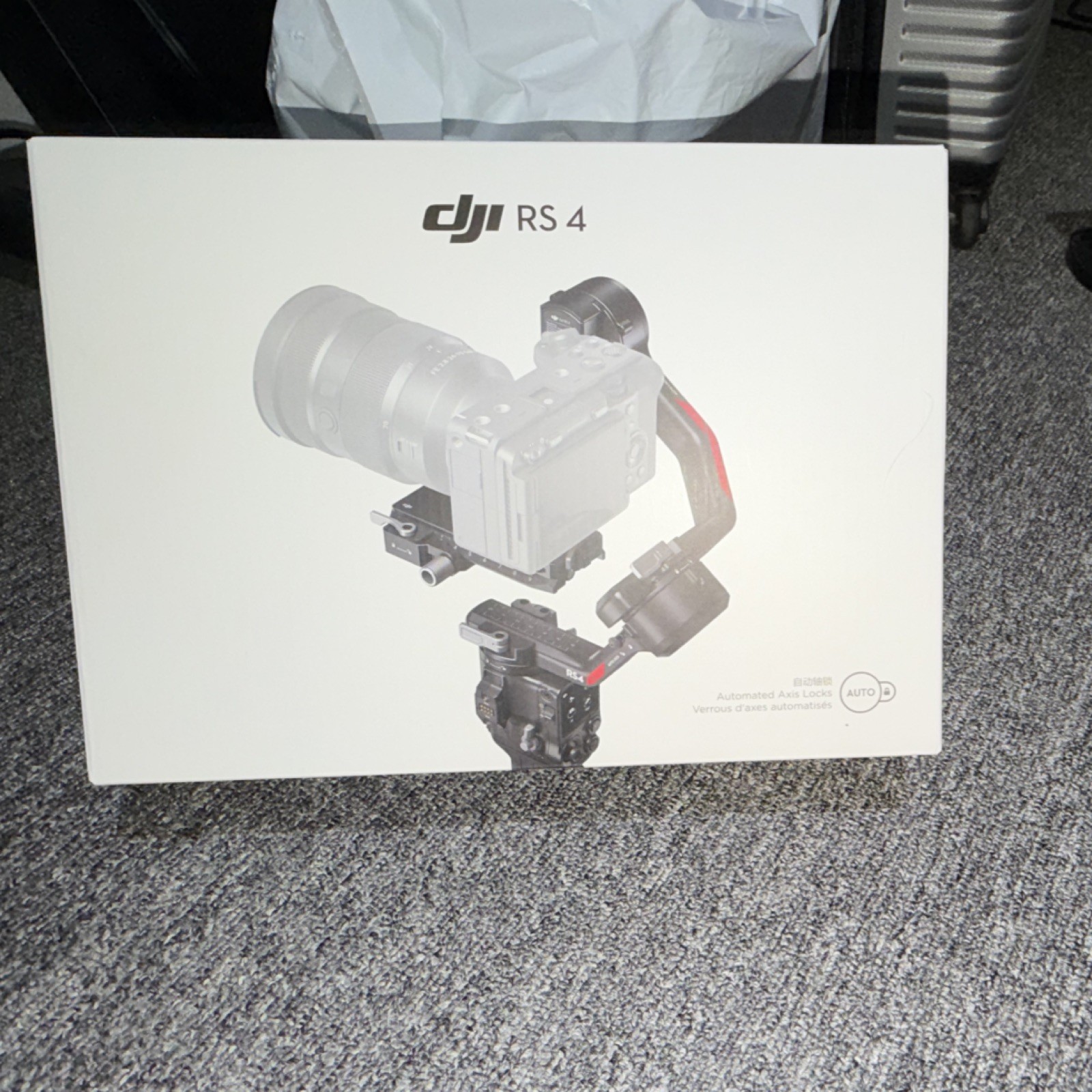 DJI RS 4 Gimbal Stabilizer for Cameras with Automated Axis Locks