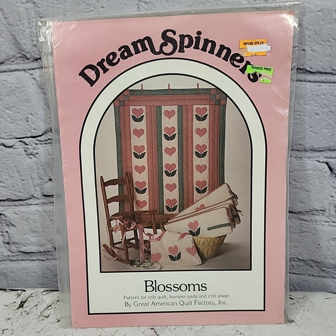 DREAM SPINNERS QUILTING PATTERN BLOSSOMS Quilt 42" x 54" Uncut
