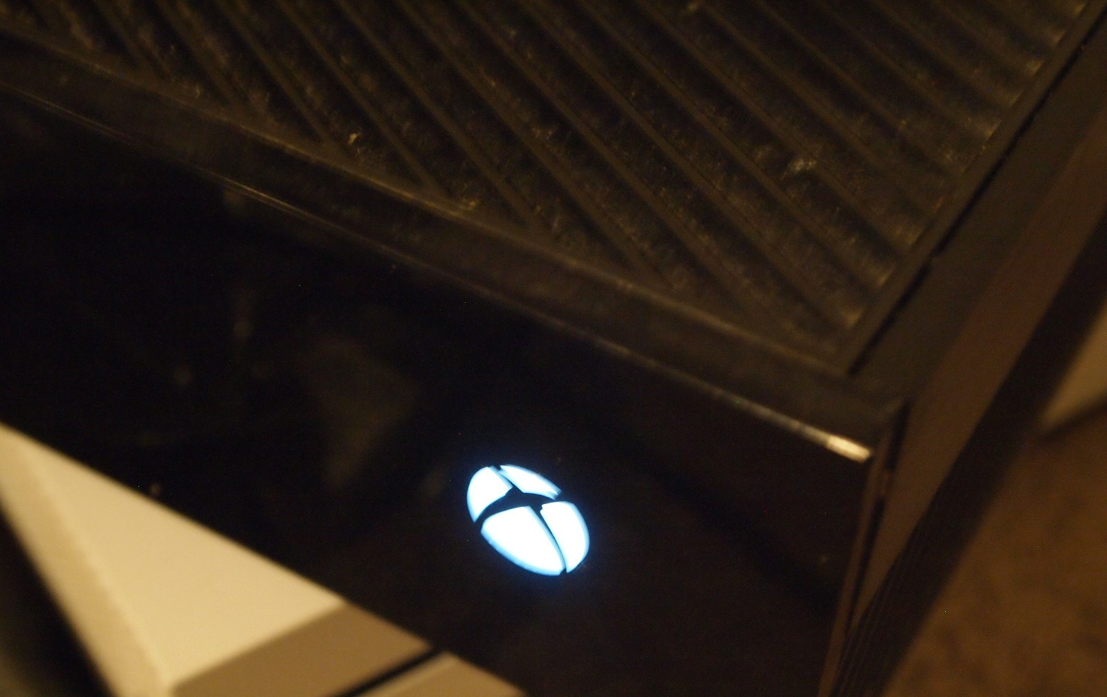 Microsoft Xbox One 1540 500GB Home Console Black