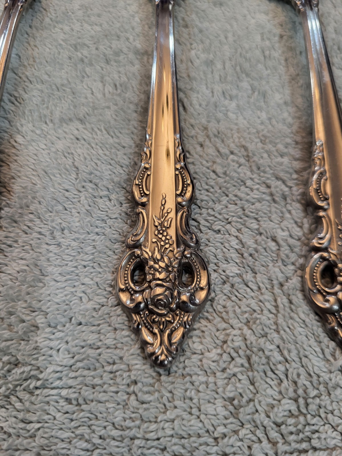 Community Oneida Artistry Stainless Flatware 36 Pieces