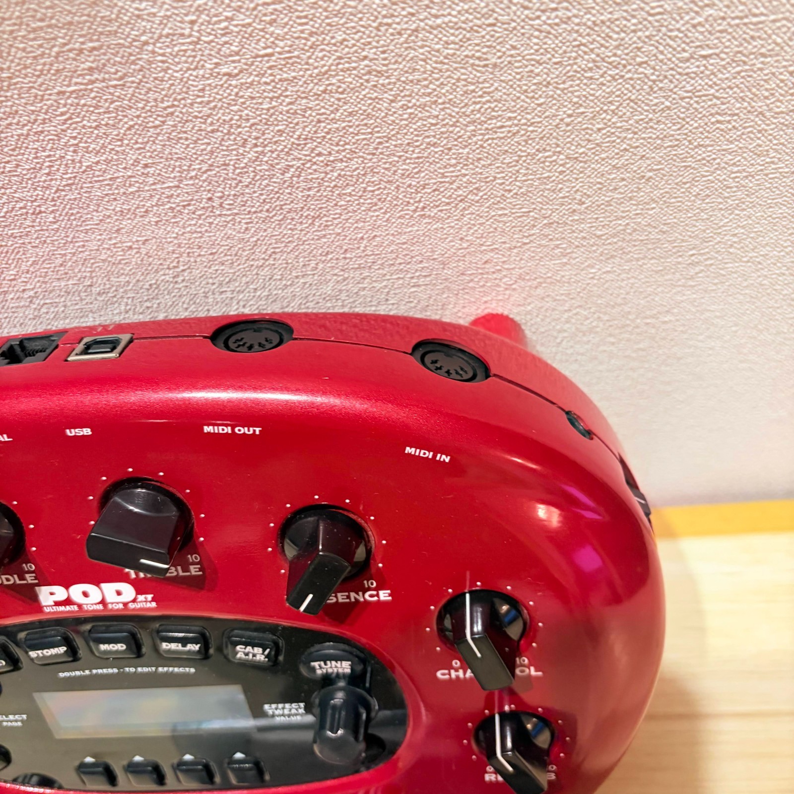 Line 6 POD XT Guitar Multi-Effects Processor Amp Modeler Metallic Red Very Good