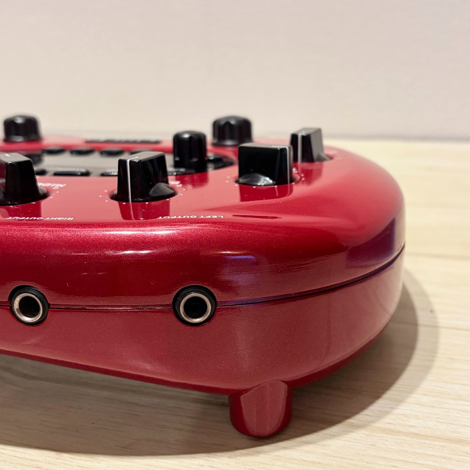 Line 6 POD XT Guitar Multi-Effects Processor Amp Modeler Metallic Red Very Good