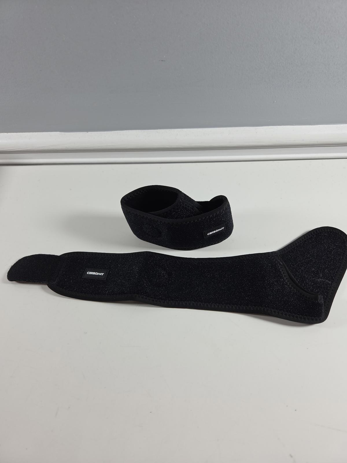 Soft Brace Right & Left Black Carpal Tunnel Wrist Hand NEW