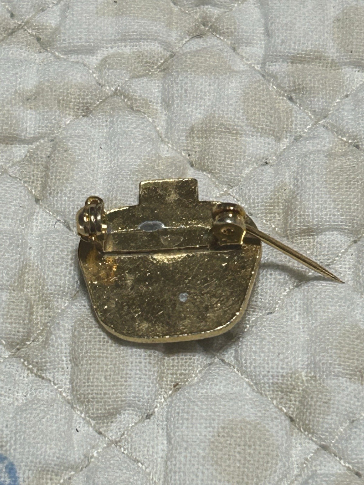 CANADA FORCES LAPEL PIN