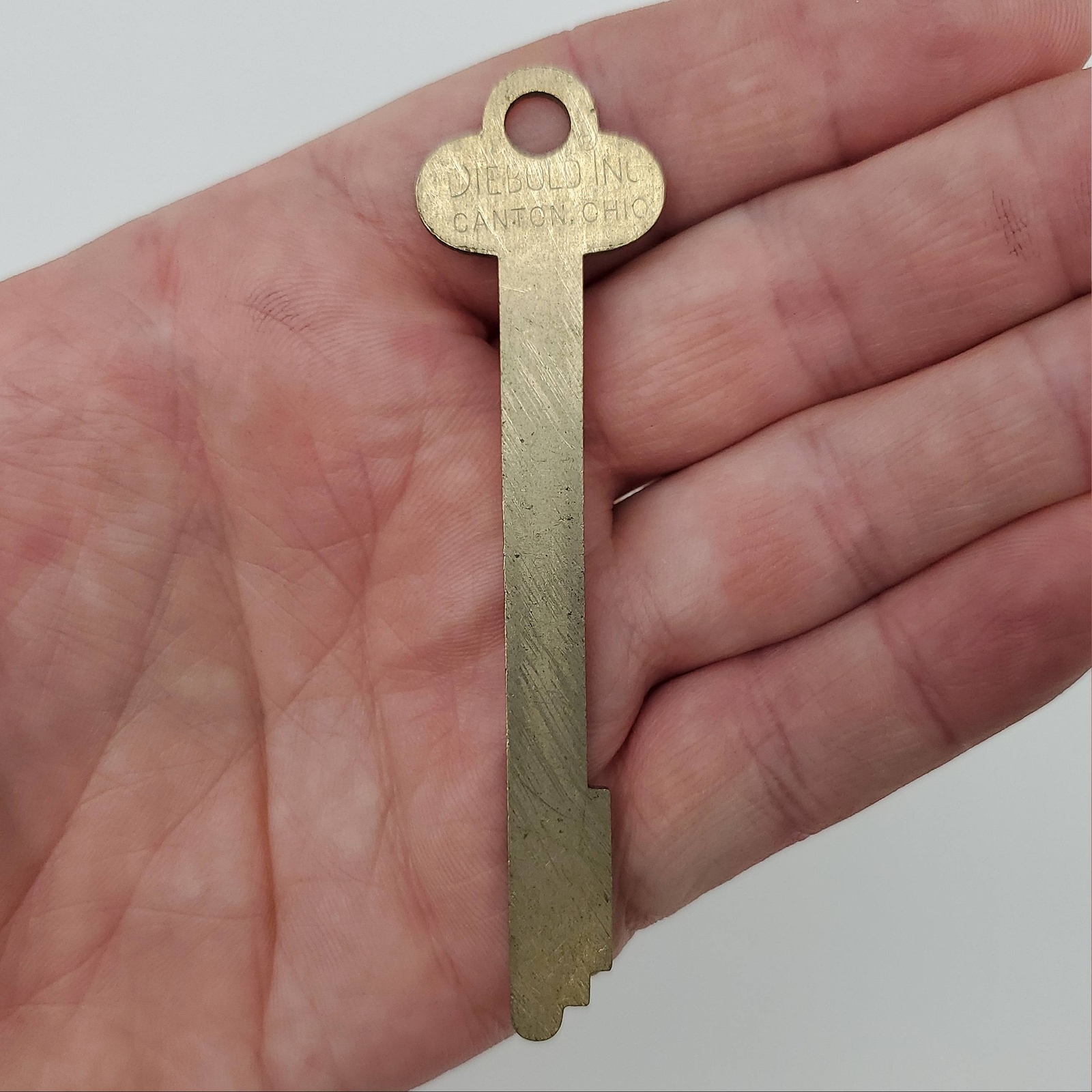 2x York Diebold Safe Deposit Lock Key Blanks 0.052" T x 0.38" W x 3.55" L Flat