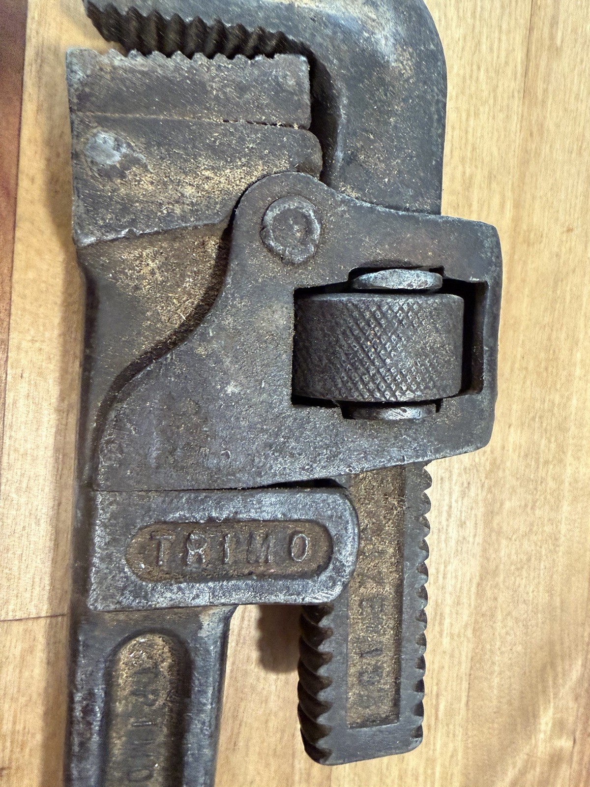 Vintage Trimont Mfg. Roxbury Mass. USA 10" Pipe Wrench - Trimo