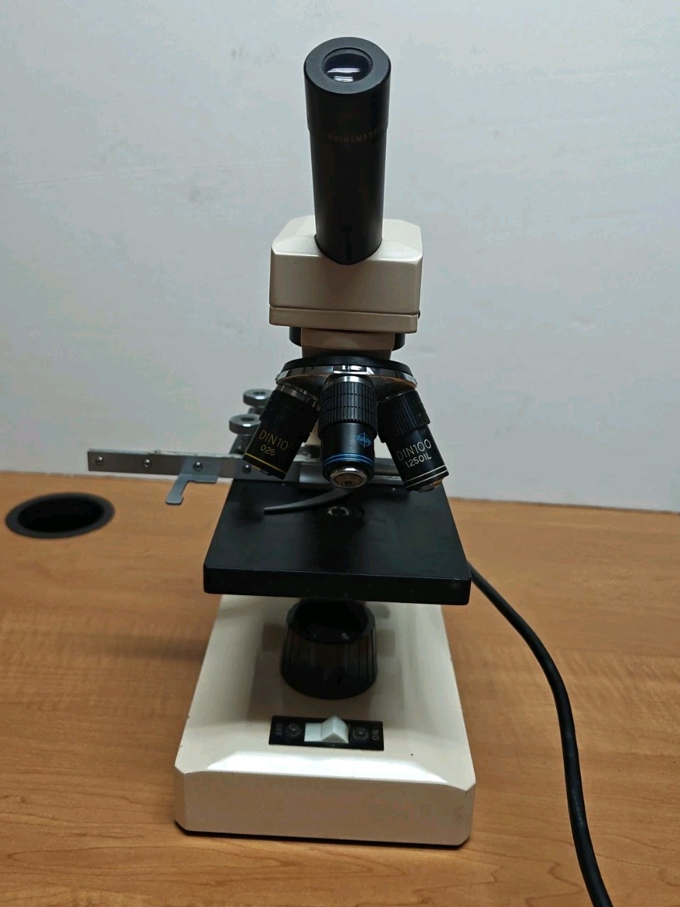 Vintage Swift M3200 Biological Microscope