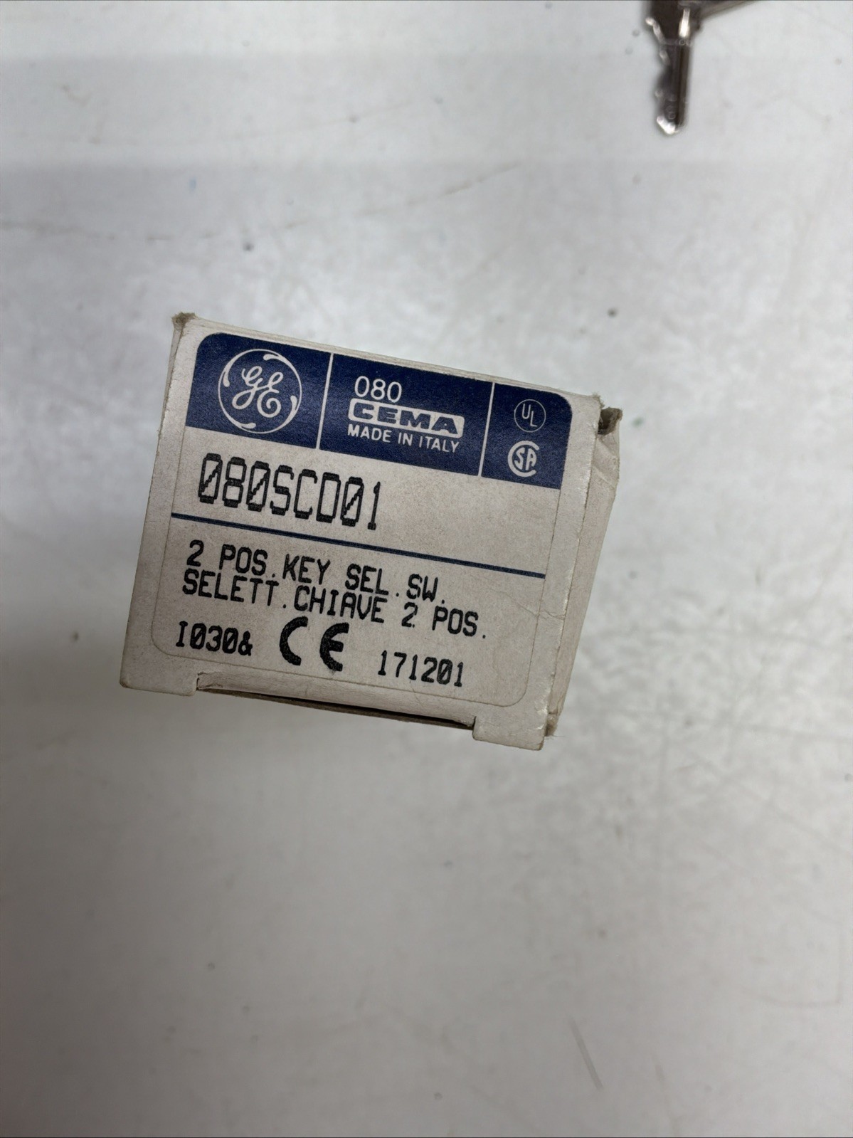 GE 080SCD01 2 Key Sel NIB