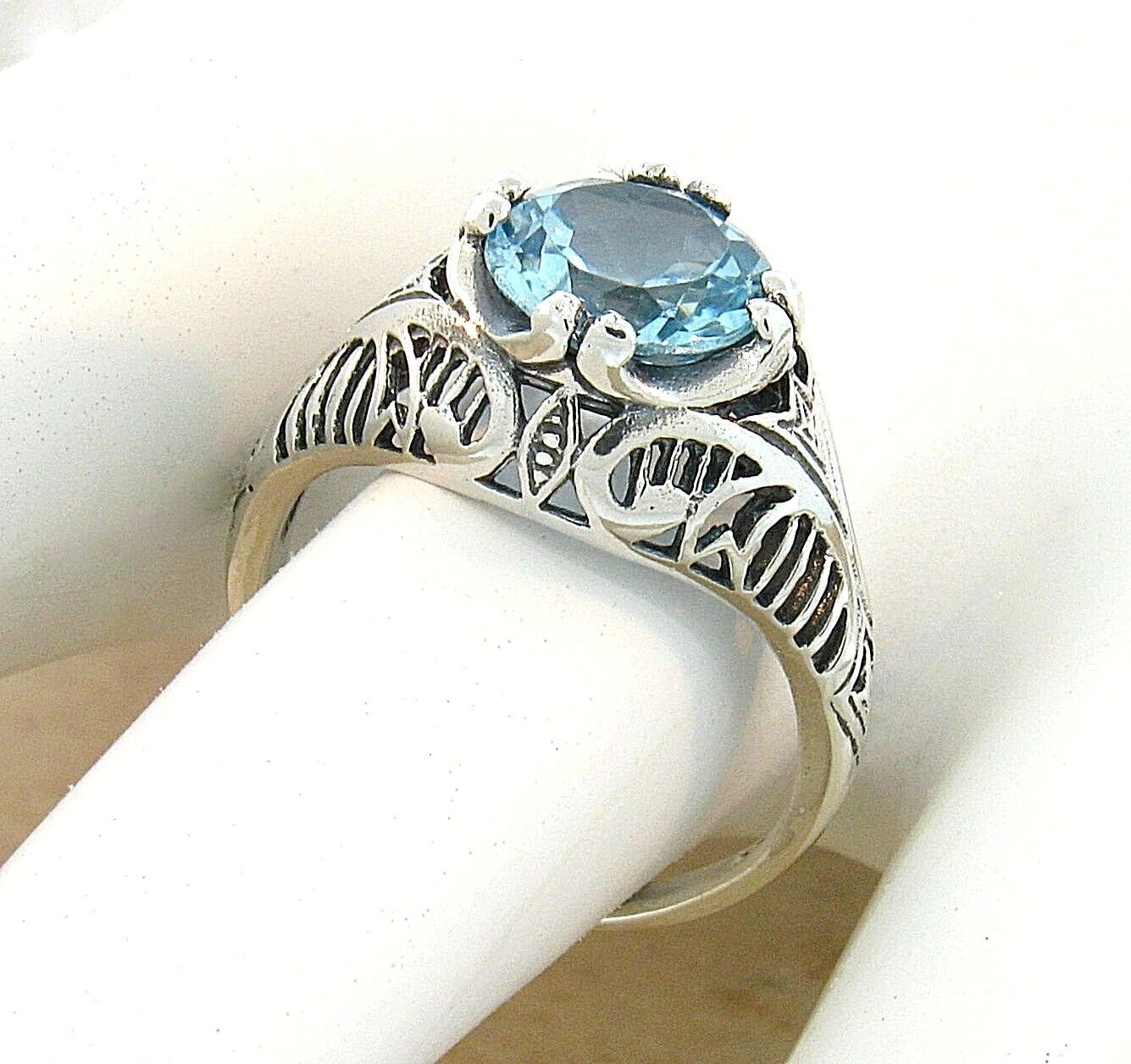 GENUINE 2 CARAT SKY BLUE TOPAZ 925 STERLING SILVER DECO ANTIQUE STYLE RING  676Z