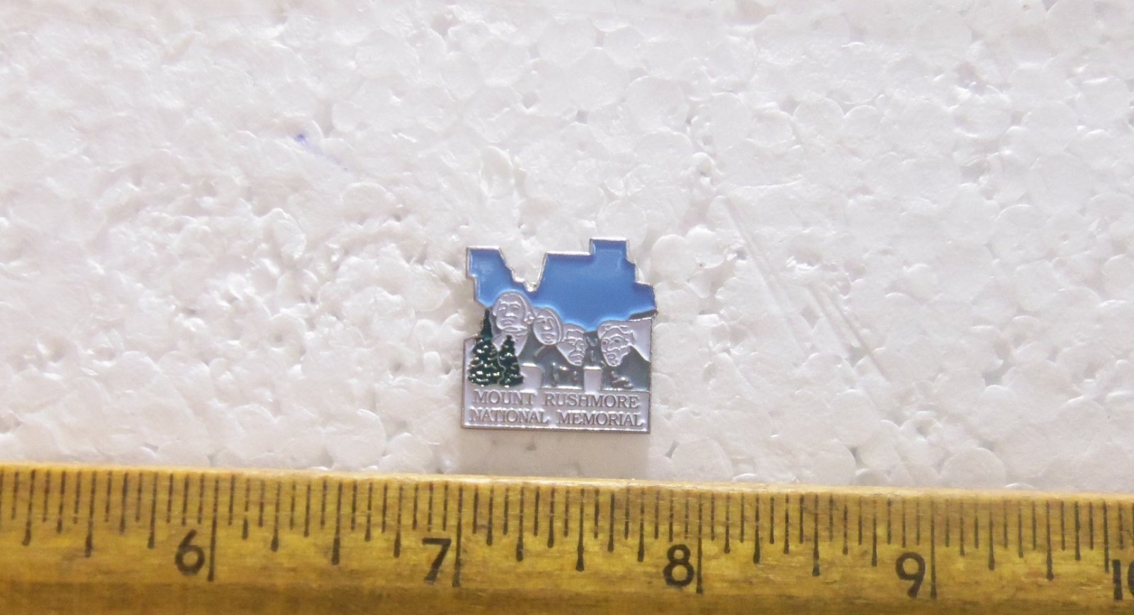 Mount Rushmore - National Memorial Pin