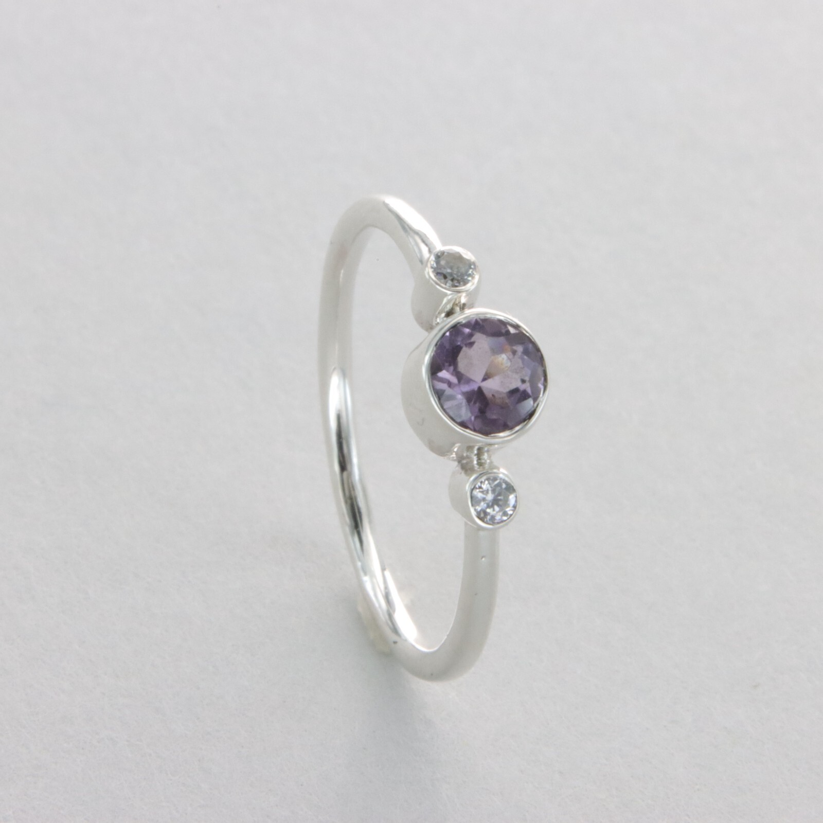 Round AMETHYST Ring CZs Multiple Sizes Natural Gemstone 925 STERLING SILVER #31e