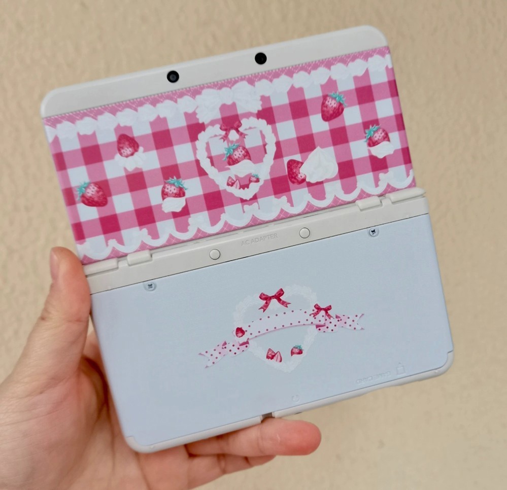 Sweetheart Milk Strawberry for Fans NEW 3DS Top & Bottom Replacement Shell