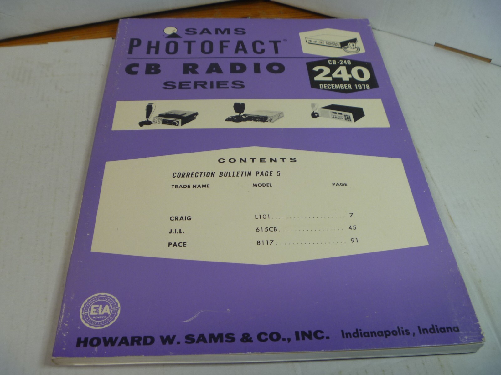 Sams  Photofact CB Radio Series CB-240 December 1978