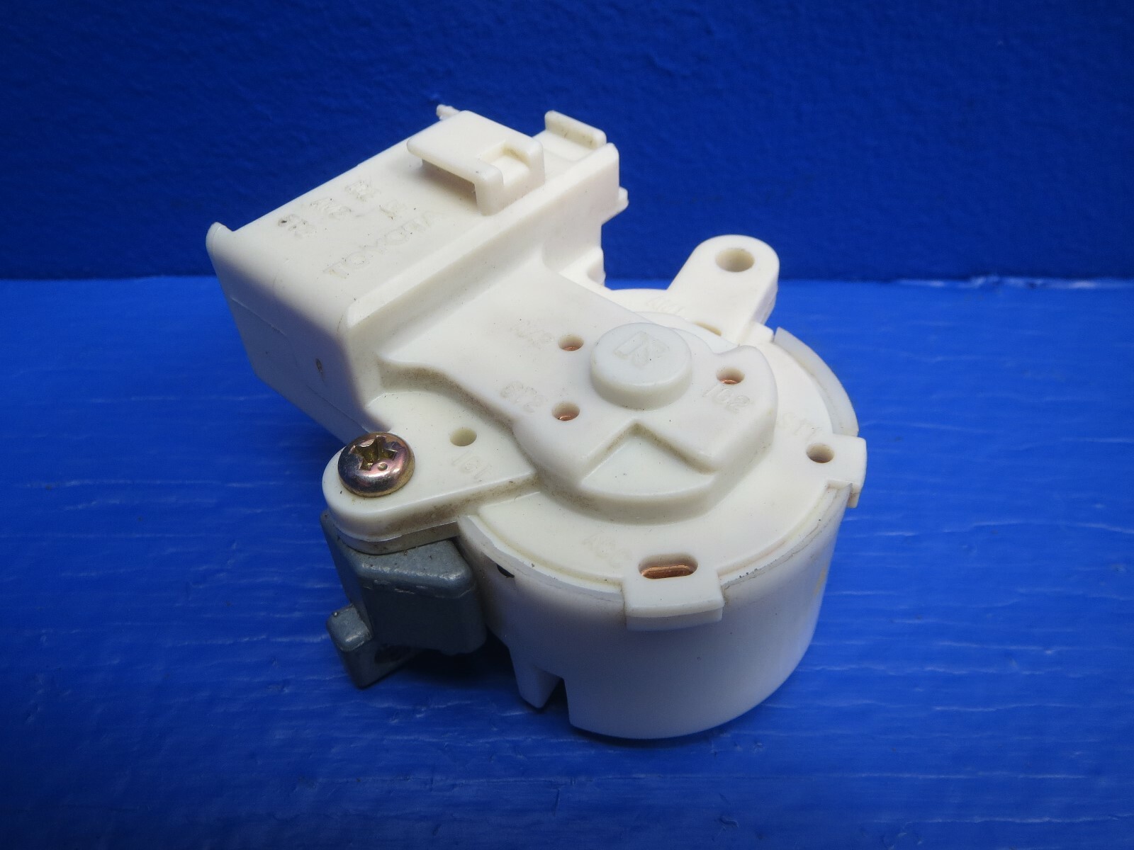 2004 TOYOTA CAMRY IGNITION SWITCH MODULE OEM. B3