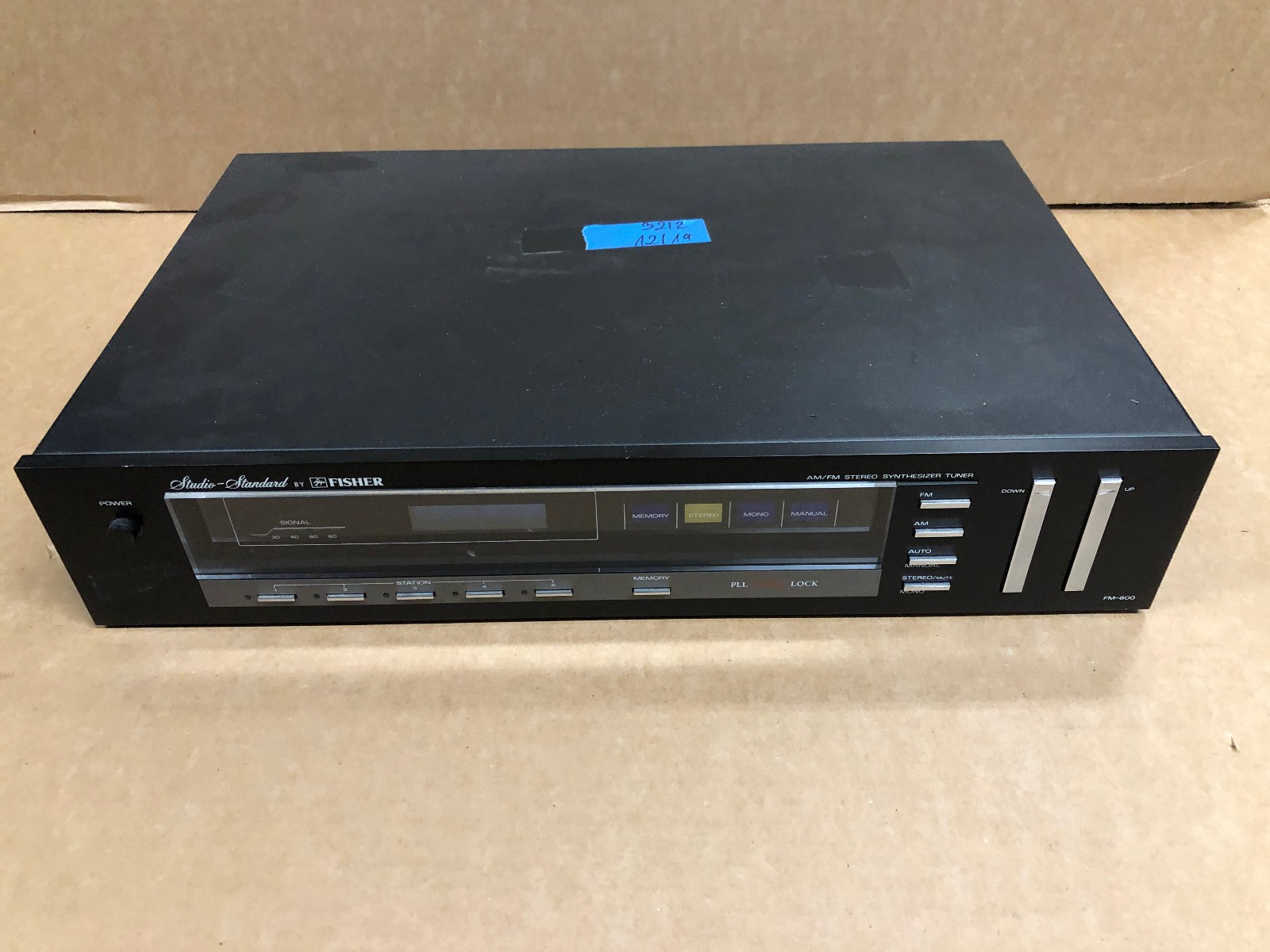 Vintage Fisher FM-600 AM/FM Stereo Synthesized Tuner
