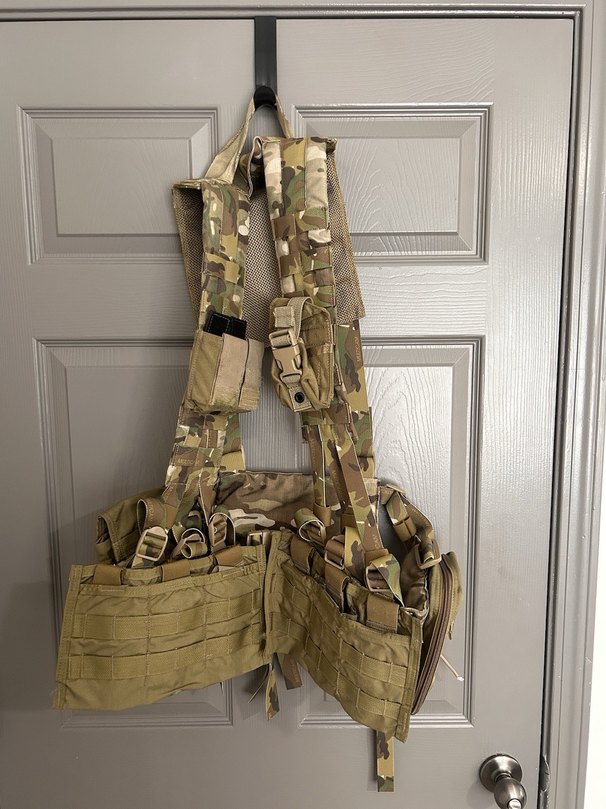 Eagle Industries Multicam H-Harnrss Split Front Chest Rig w/Pouches
