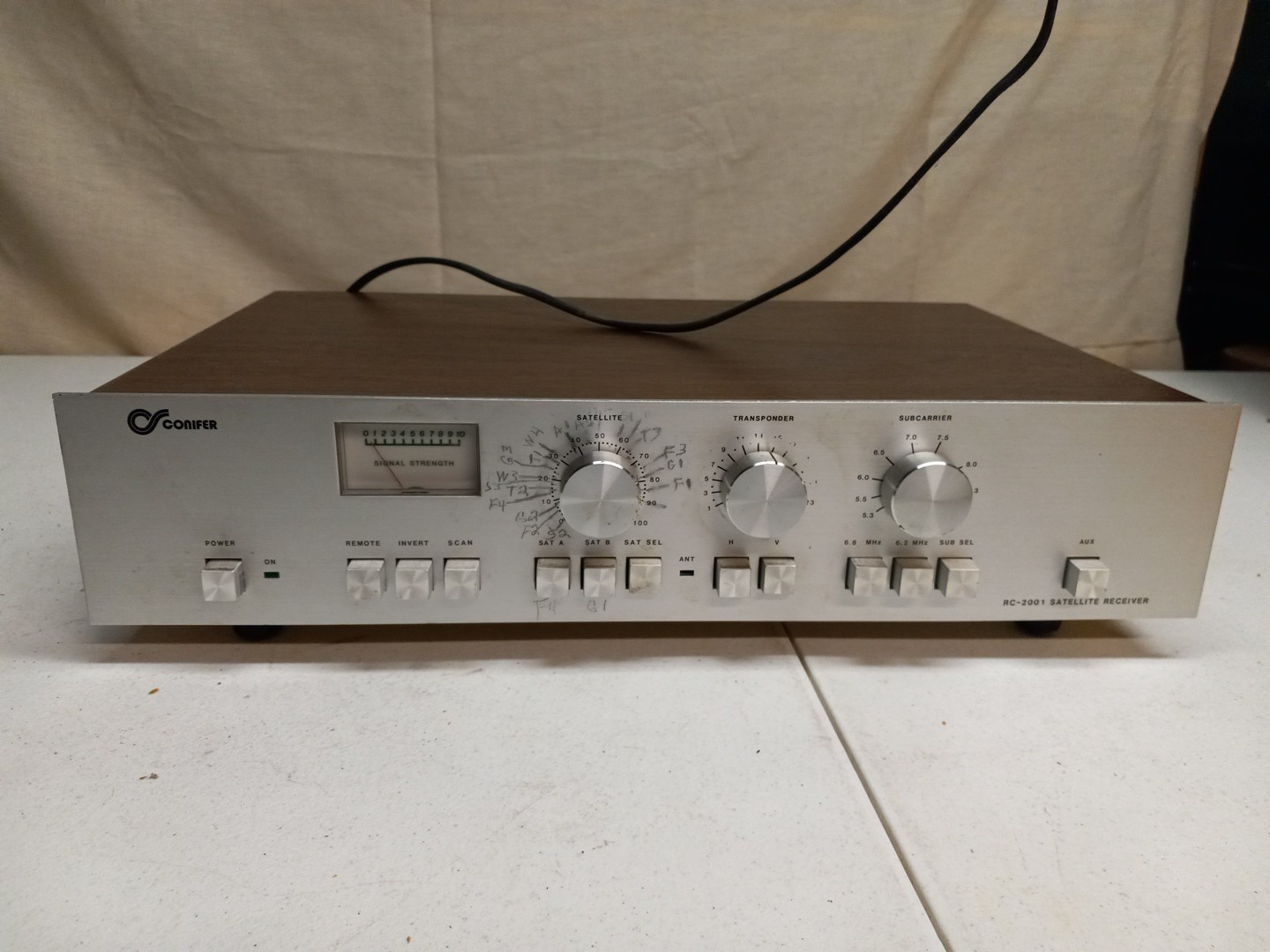 Conifer Satelite Receiver