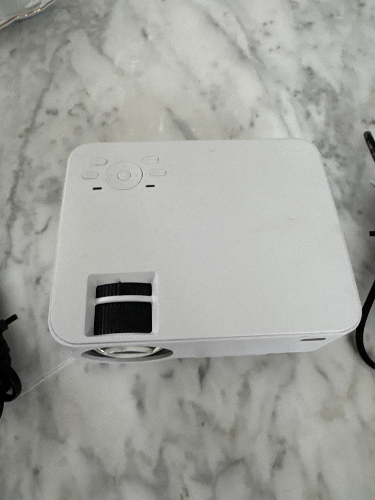 HOMPOW F1 White Mini Portable LED Projector Model T-20