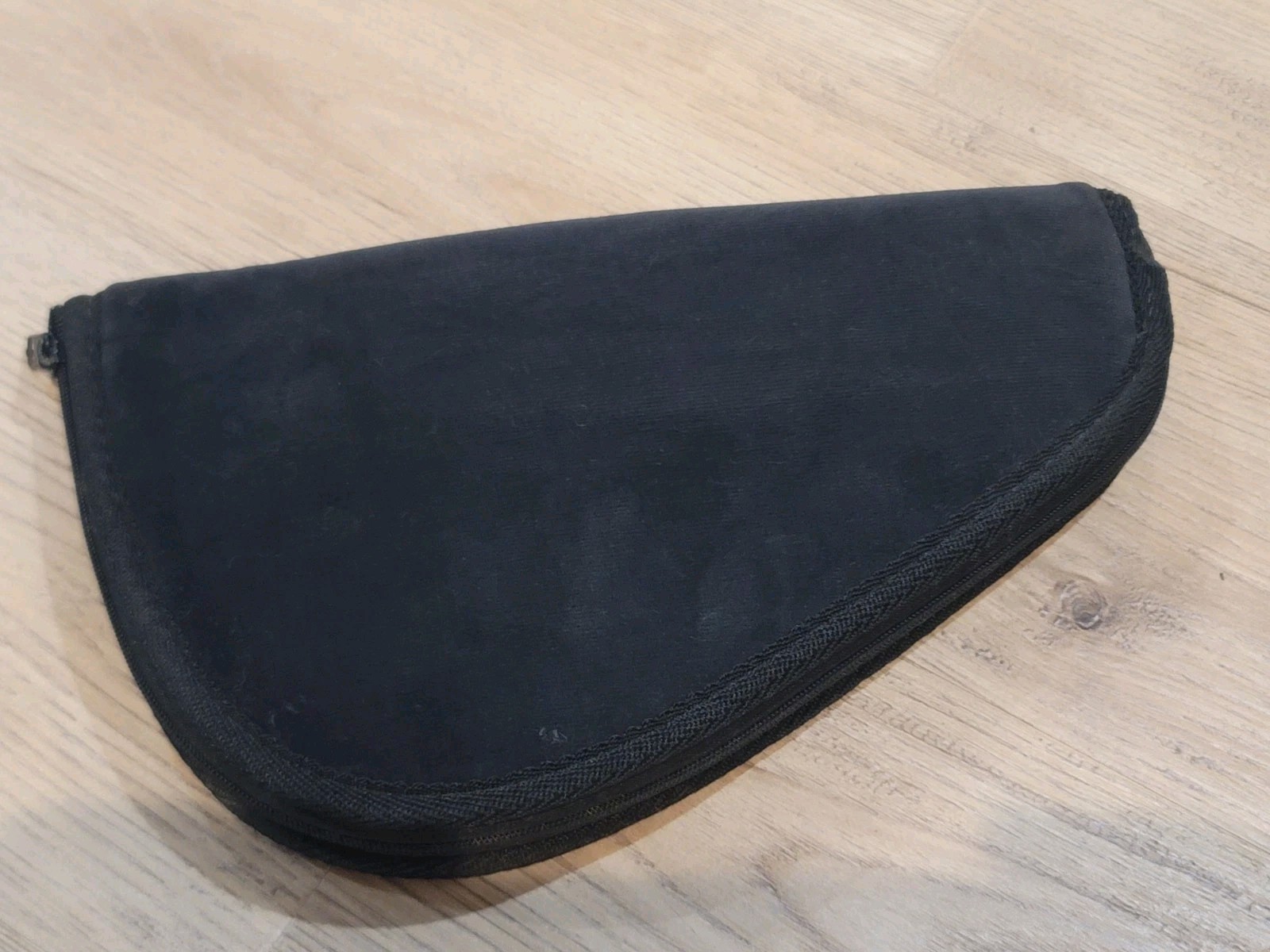 Black Soft Padded  Pistol Case 11.5x7