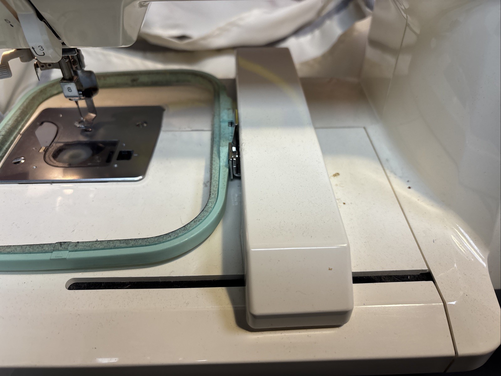 Bernina Bernette Deco 600 embroidery machine. Tested Working