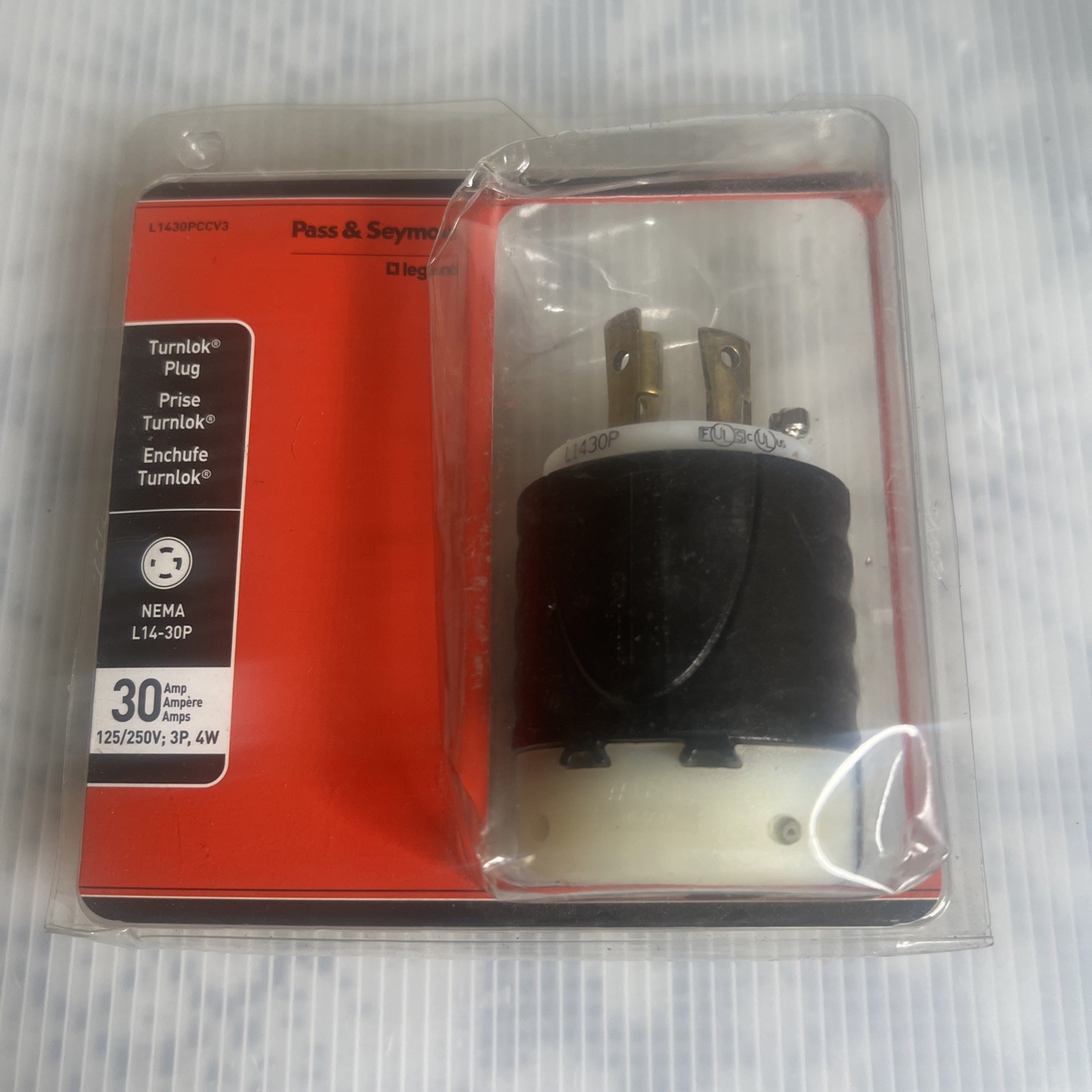 LeGrand Turnlok Locking Plug Industrial Grade L1430PCCV3 30 Amp 125/250V