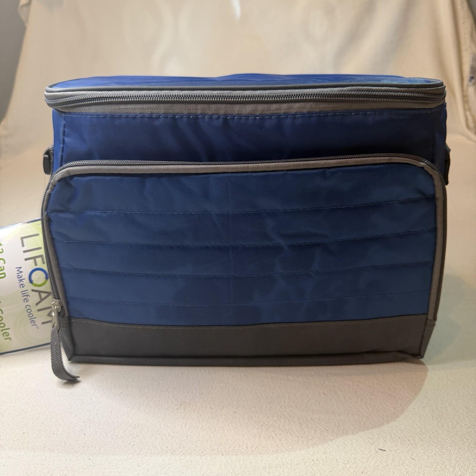 NWT LIFOAM 12 Can Soft-Sided Cooler Insulated Zippered Lunch Bag W/ Front Pocket