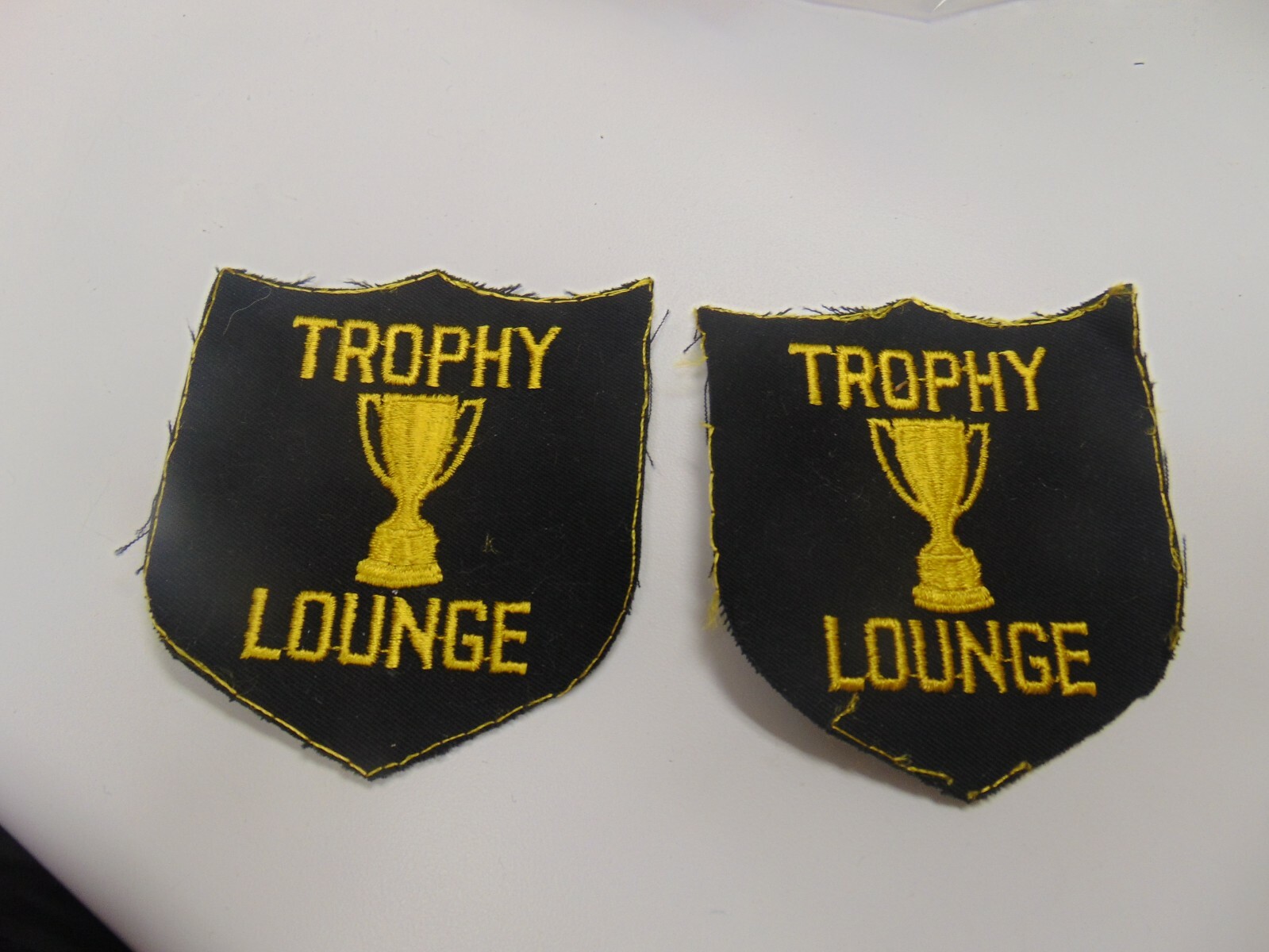 PATCH SEW ON OLDER TROPHY LOUNGE