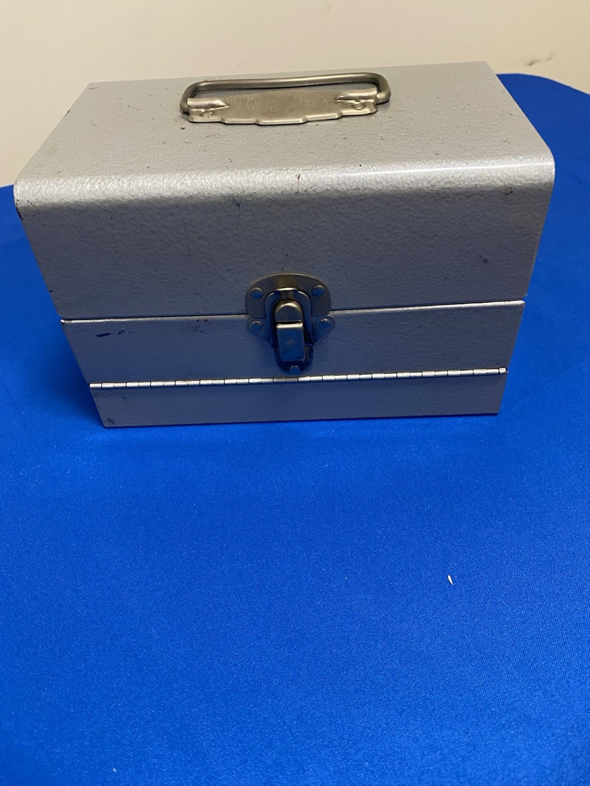Vintage Metal Reel/film Case 10-12 Slots