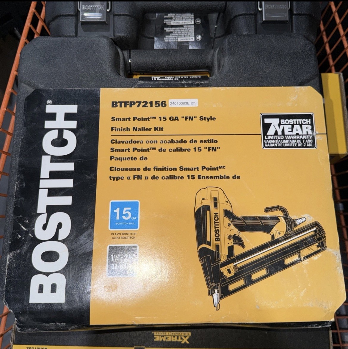 Bostitch BTFP72156 15GA Smart Point FN Finish Nailer Kit w/ Case New