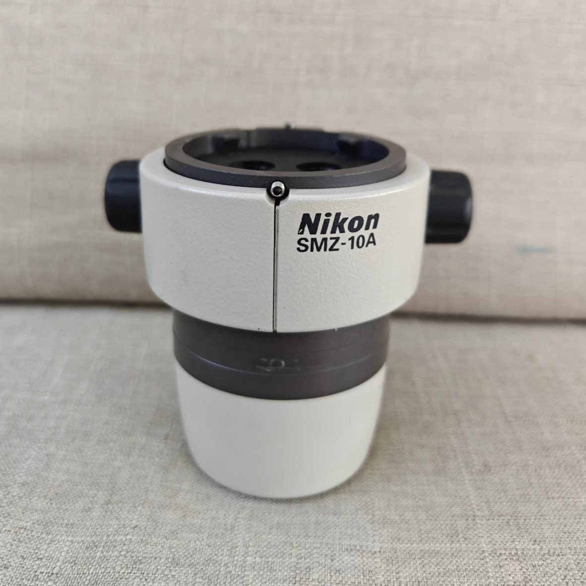 Nikon SMZ-10A Stereozoom Microscope Head Only 0.75-4.9X