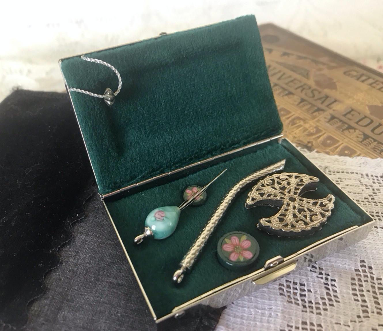 Mardina My Favorite Beading Tools Jewelers Magnetic Storage Case