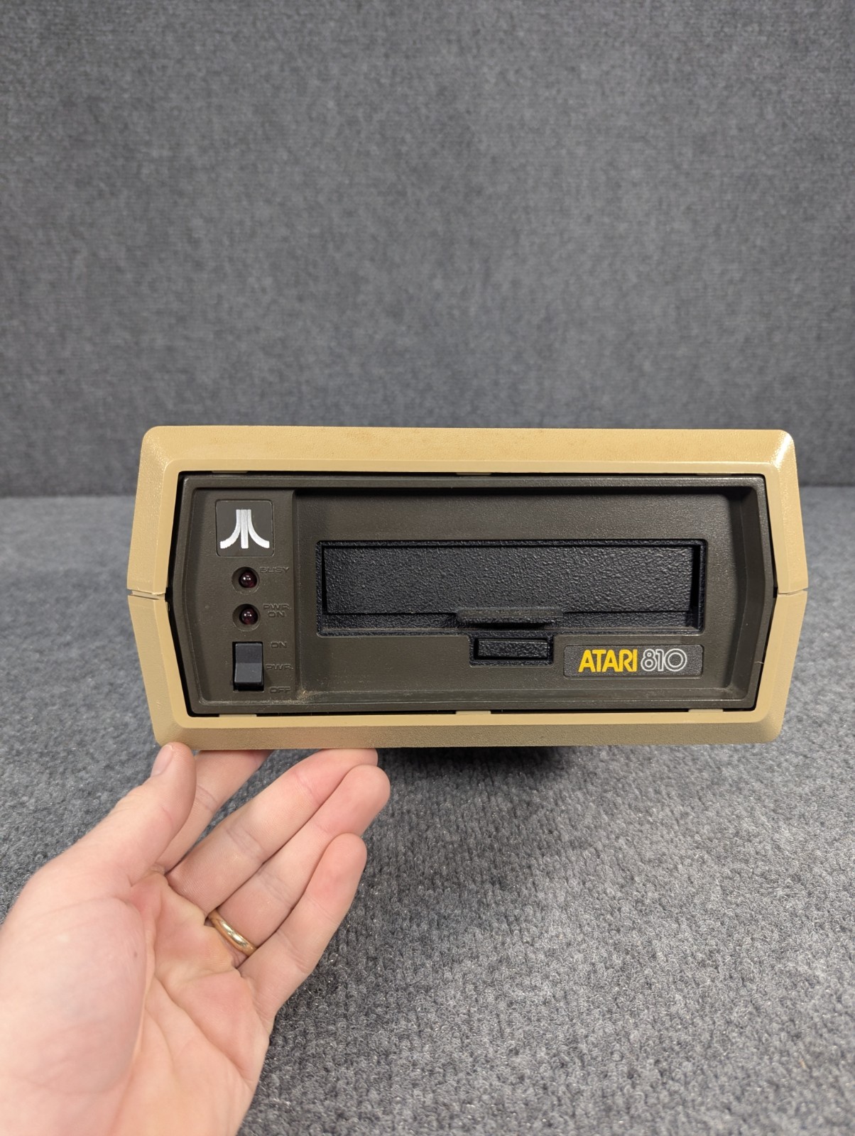 Atari 810 FLOPPY DISK DRIVE UNTESTED
