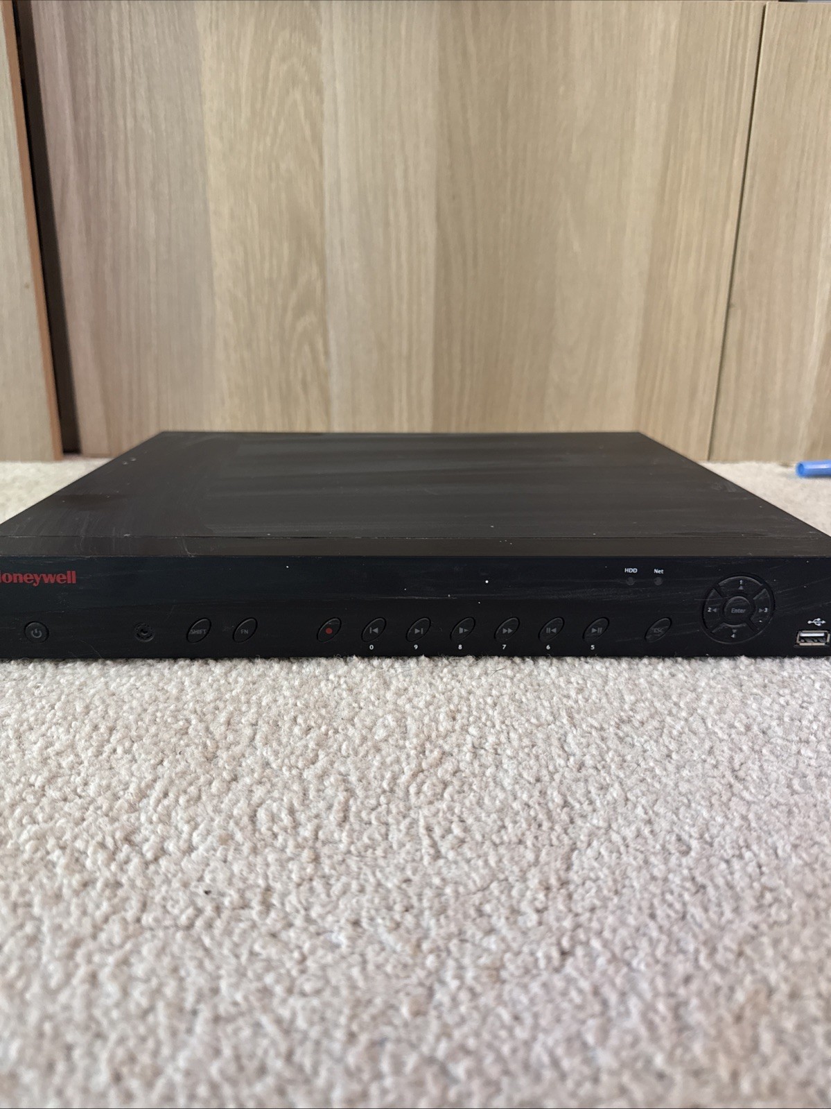 Honeywell HEN08122 NVR 8CH H.264 1080P 8 POE r791 No HDD