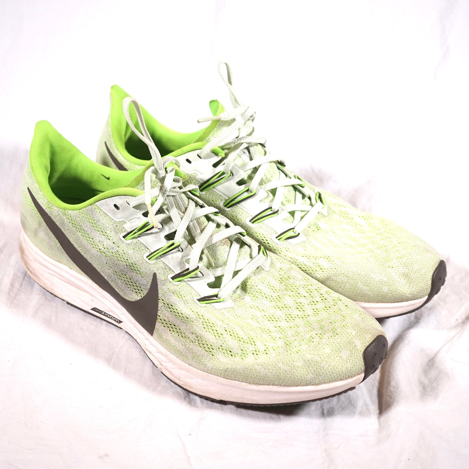 Nike Air Zoom Pegasus 36 Electric Green Mens Size 15 Running Shoes AQ2203-003