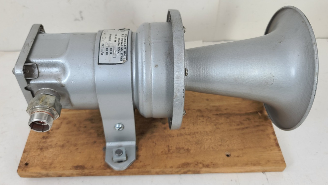 Thomas Ind. Benjamin Products Electrical Horn KM-8170