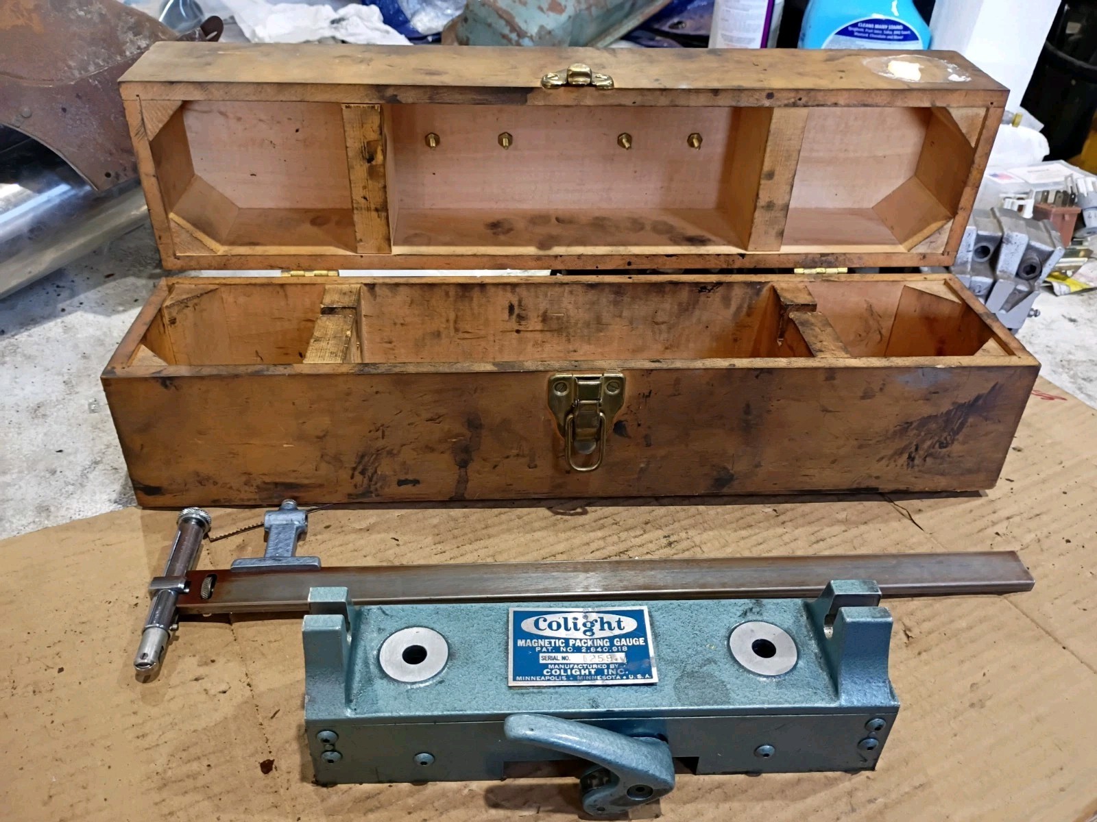 Colight Magnetic Packing Gauge Indicator & Wood Case