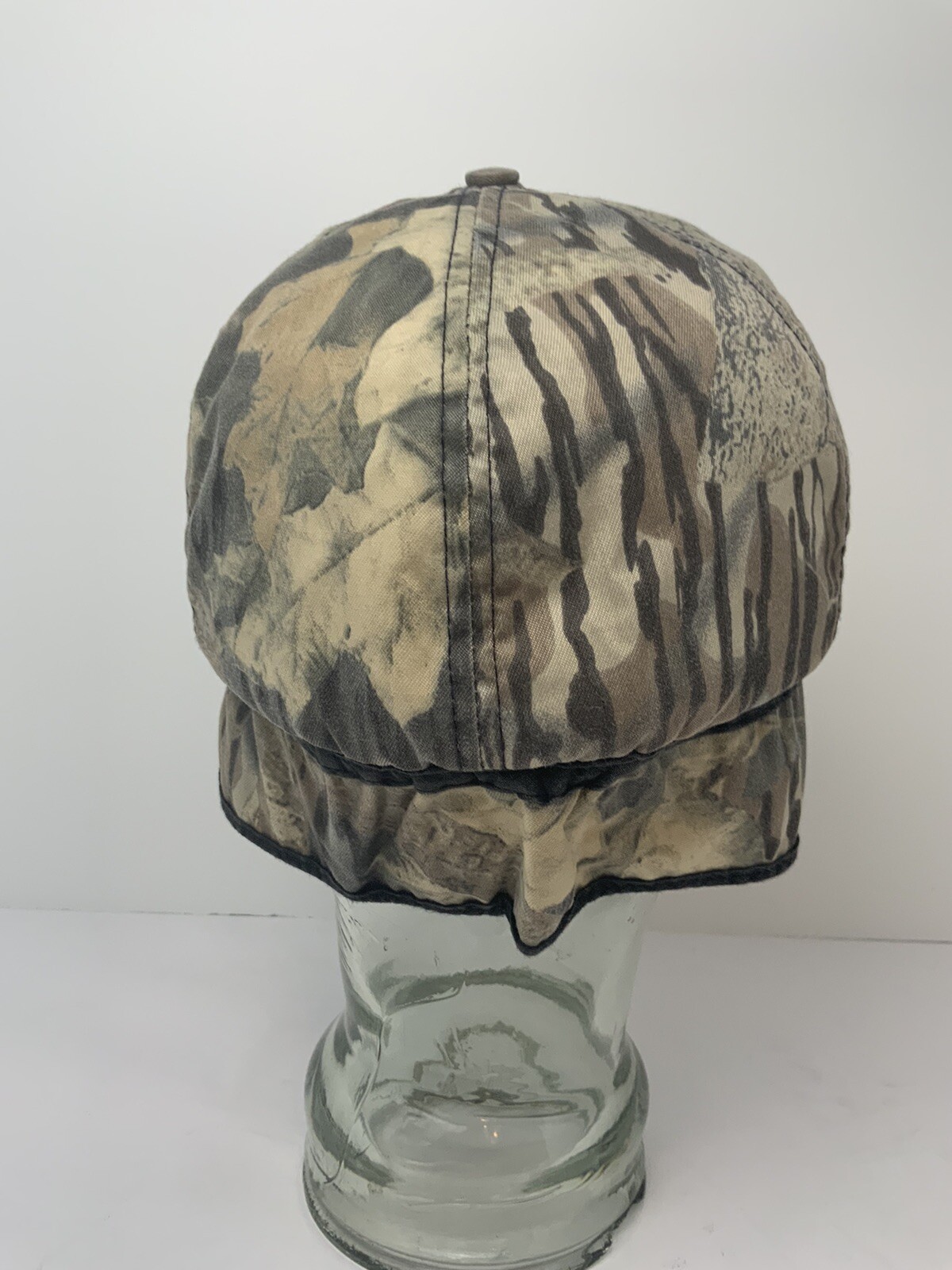 Vintage Cabelas Camo Hat Hunting Lined Cap with Ear Flaps Camouflage Medium EUC