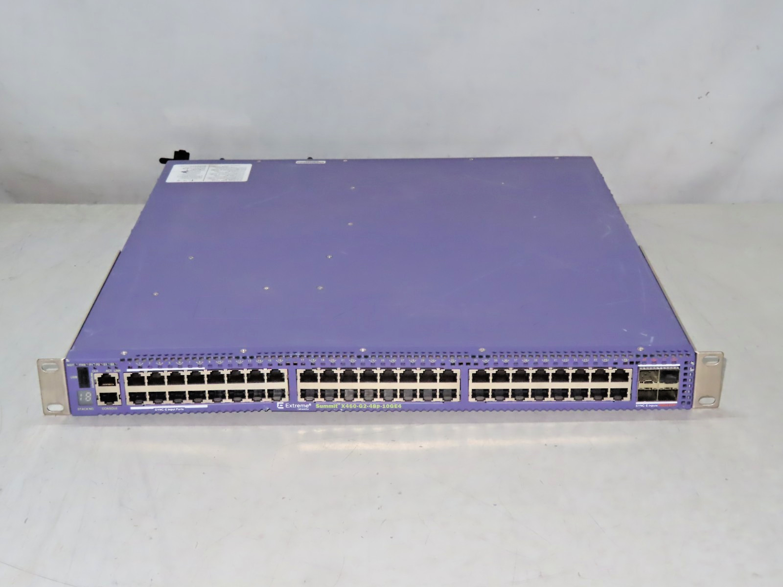 Extreme Networks Summit X460-G2-48p-10GE4-Base Advanced Aggregation Switch 16704