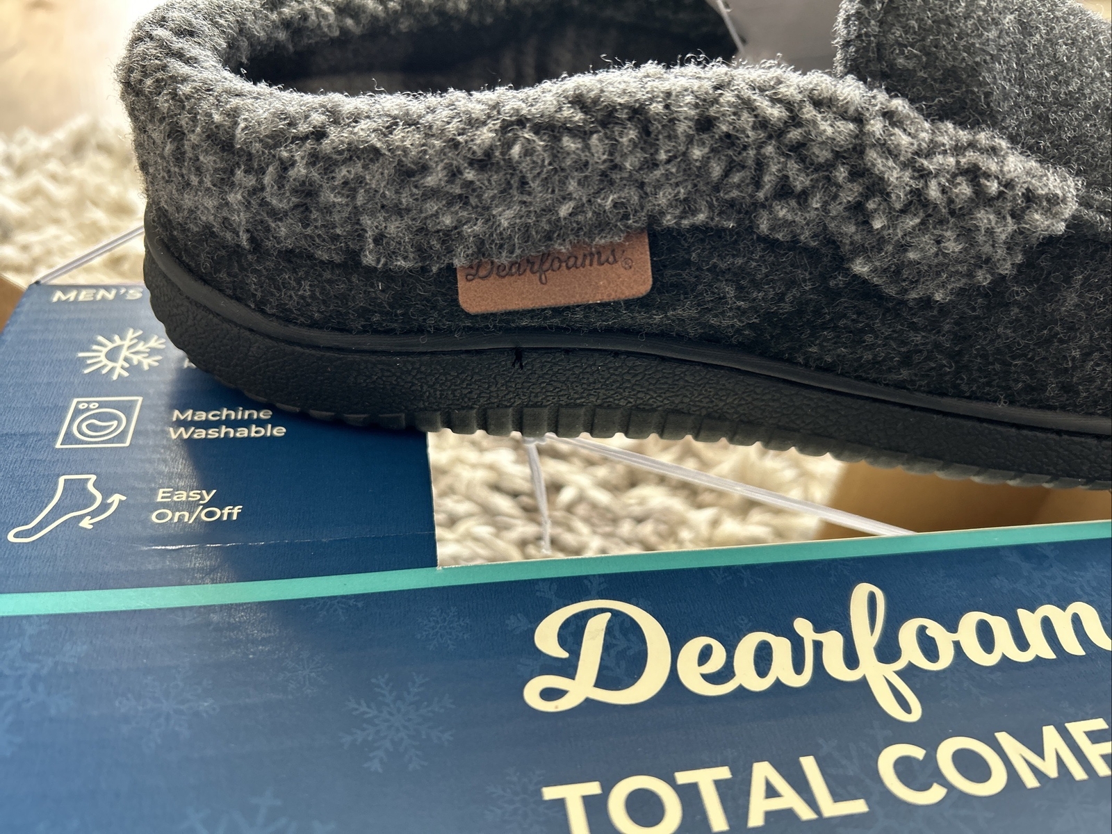 NEW DEARFOAMS SLIPPERS MEMORY FOAM MENS L 11-12