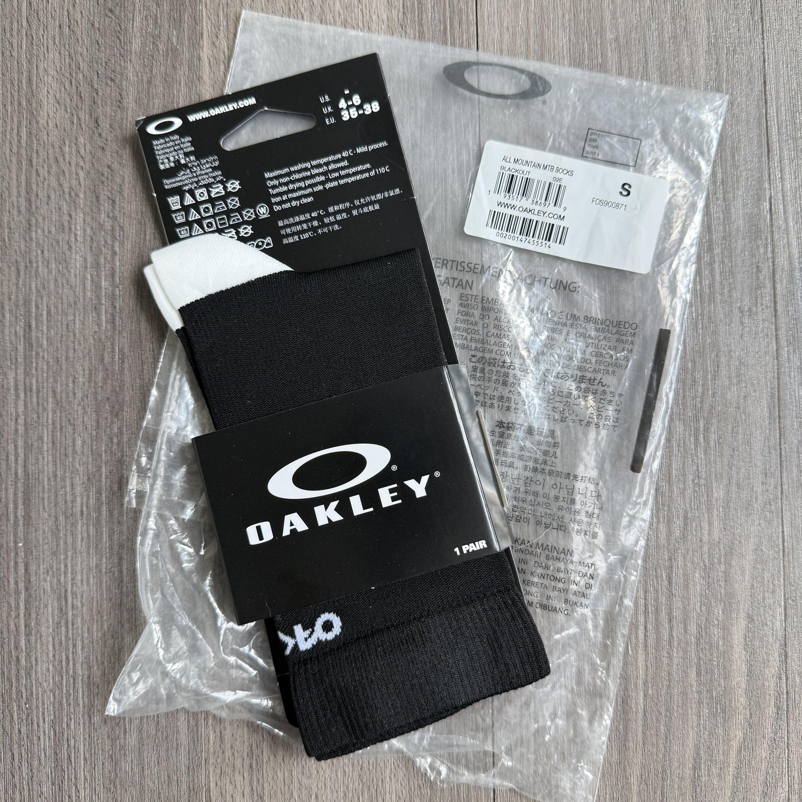 Oakley All Mountain MTB Socks Mens Small Black Blackout Cycling Bike Athletic