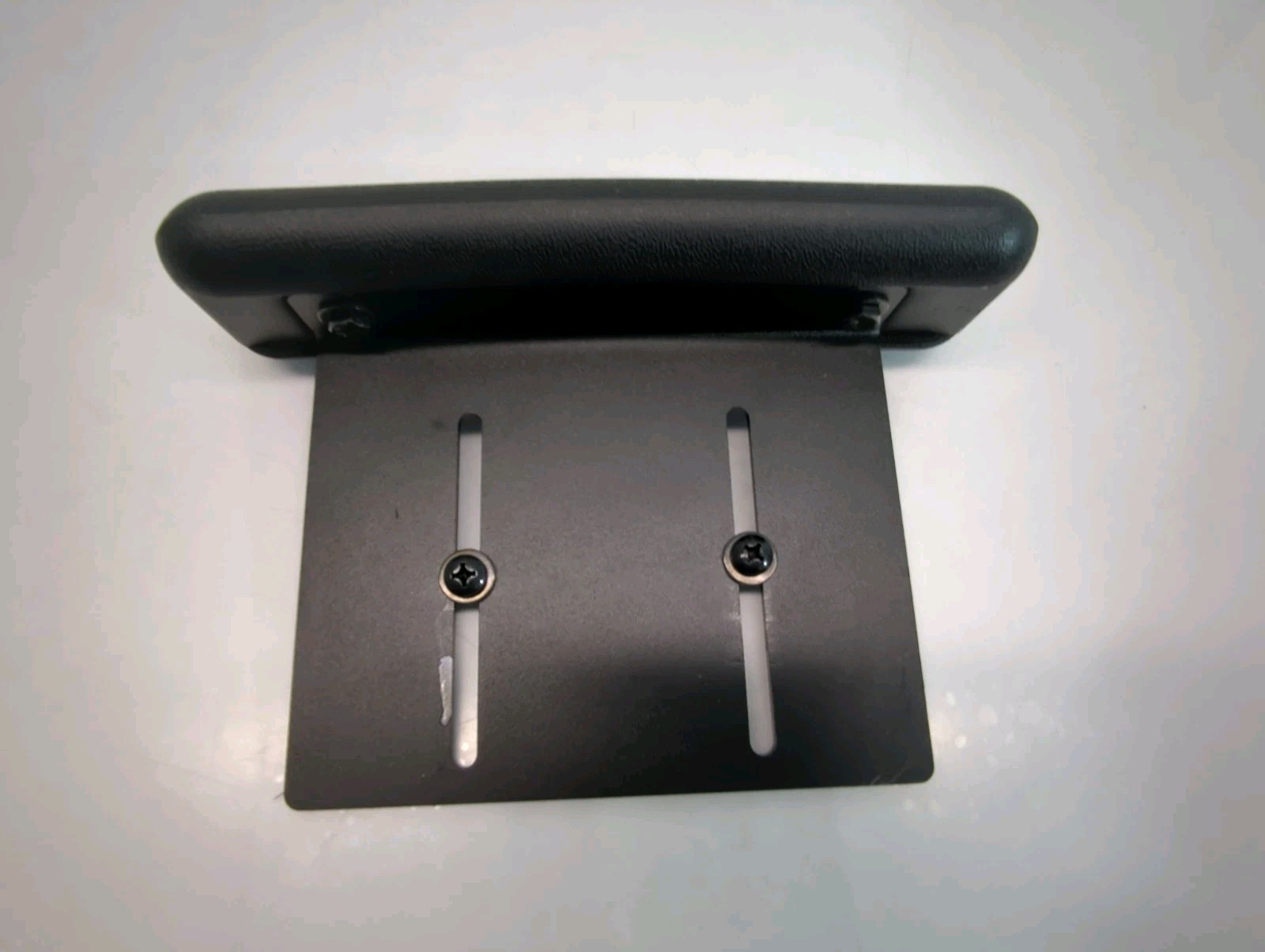 Havis C-ARM-102 Side Mount Armrest