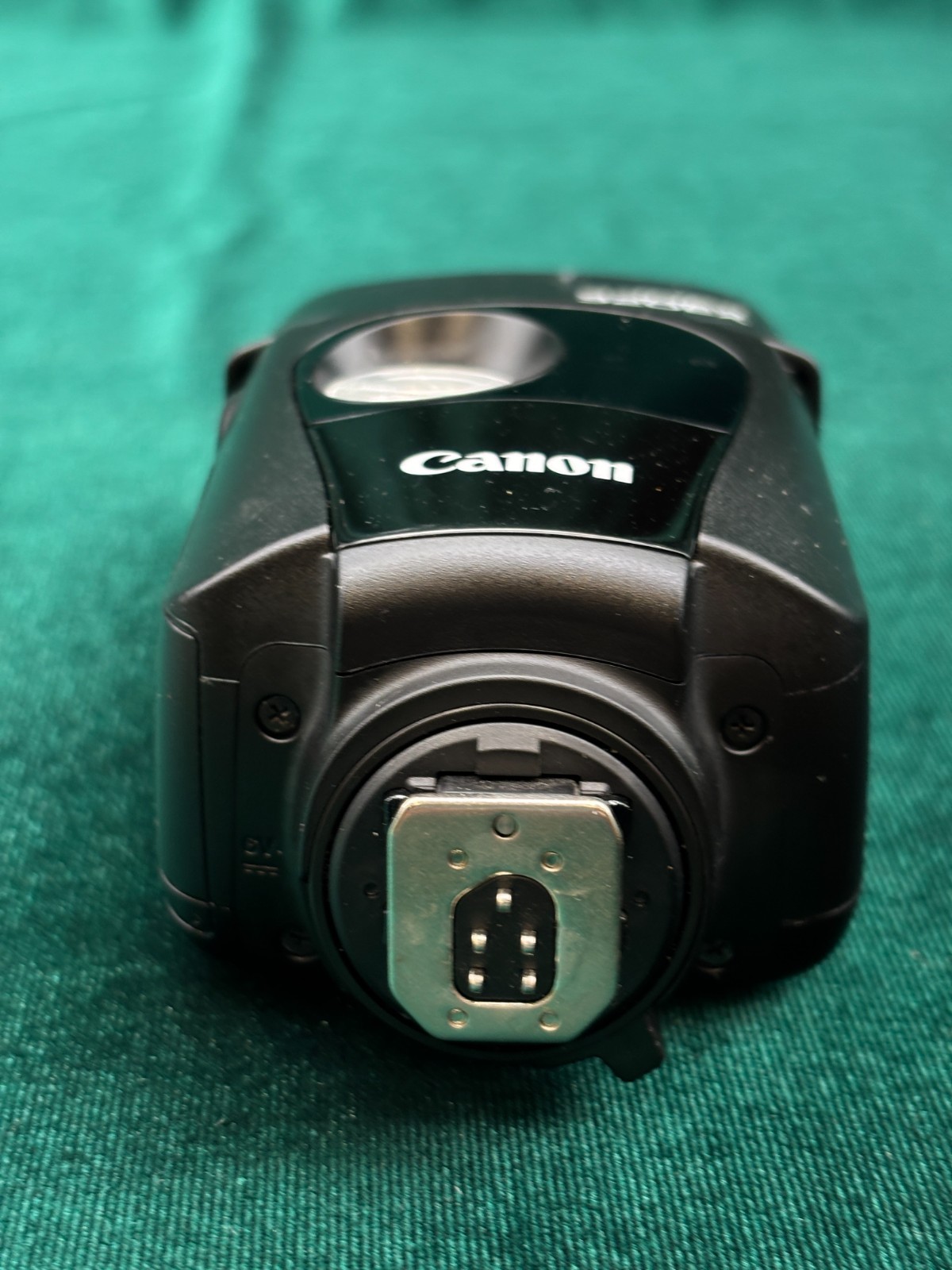 Canon Speedlite 320EX/Flash/Works